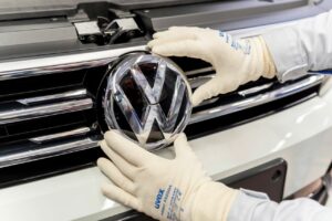 Scandale Volkswagen : regarde les hommes tomber