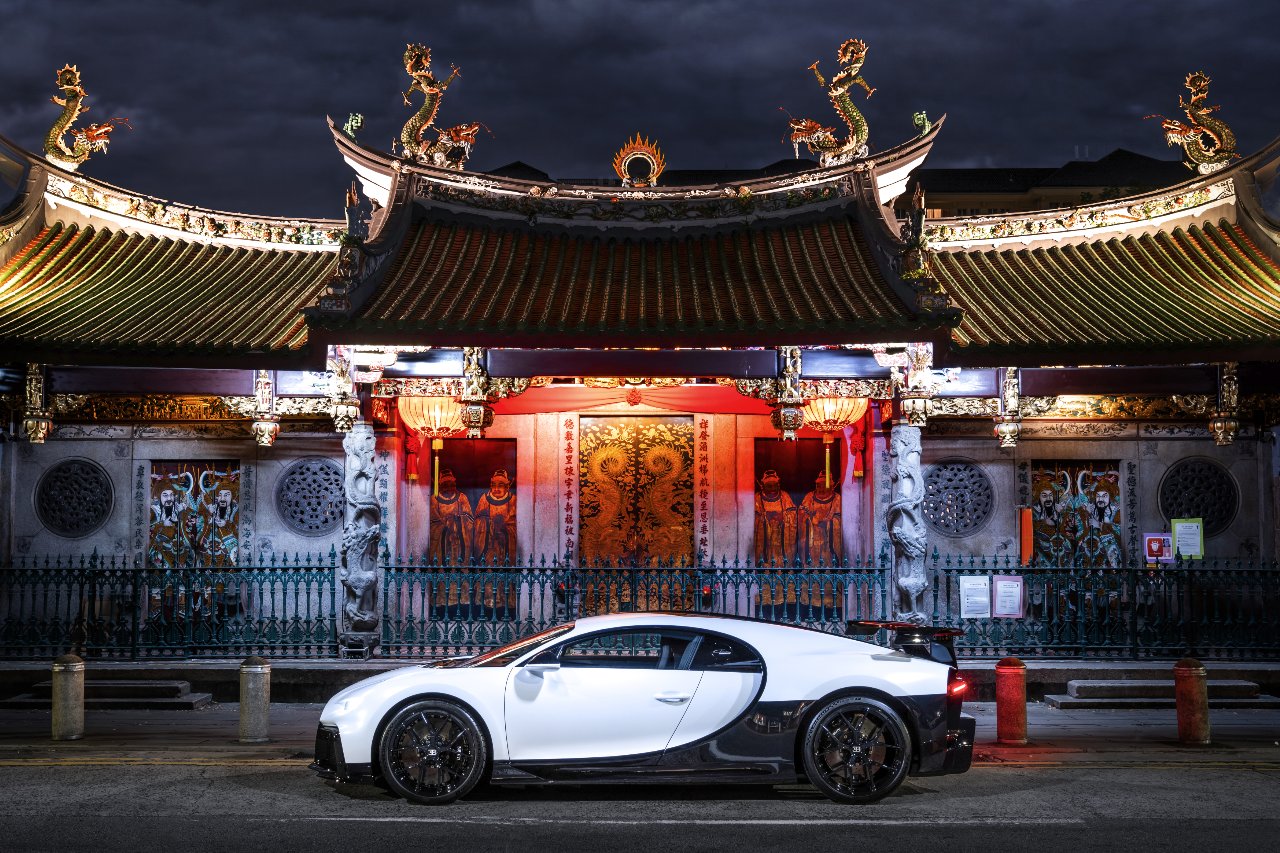 Bugatti a ouvert son premier showroom à Singapour