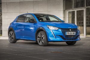 La voiture électrique amène Carventura à associer Mon Spécialiste Auto à La Belle Batterie