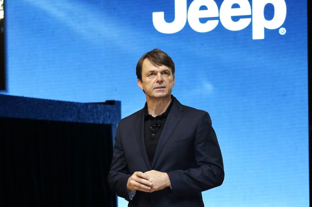 Mike Manley quitte le groupe Stellantis après avoir contribué à sa création.