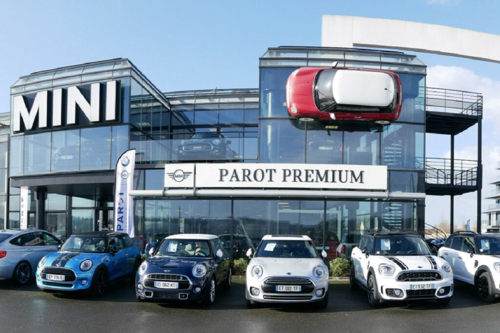 Le top 10 des distributeurs Mini a représenté 48,2 % des ventes de la marque en 2020.