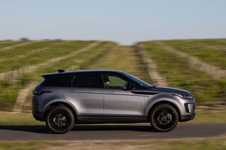 Range Rover : l’Evoque joue la carte E85