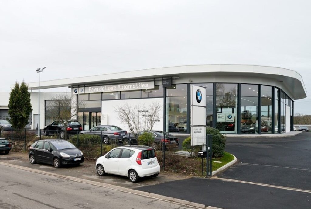 Le groupe Pautric este le premier distributeur BMW en France en 2020.