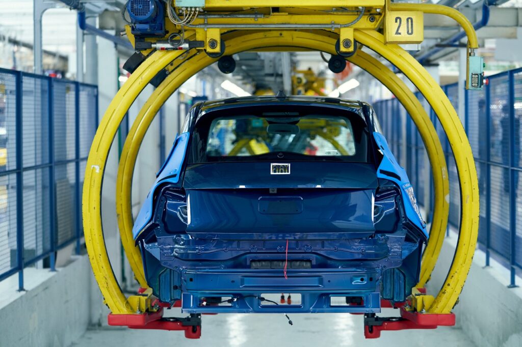 La production automobile italienne en août 2020 avait été plus élevée qu'à l'habitude, expliquant en partie le recul en août 2021.