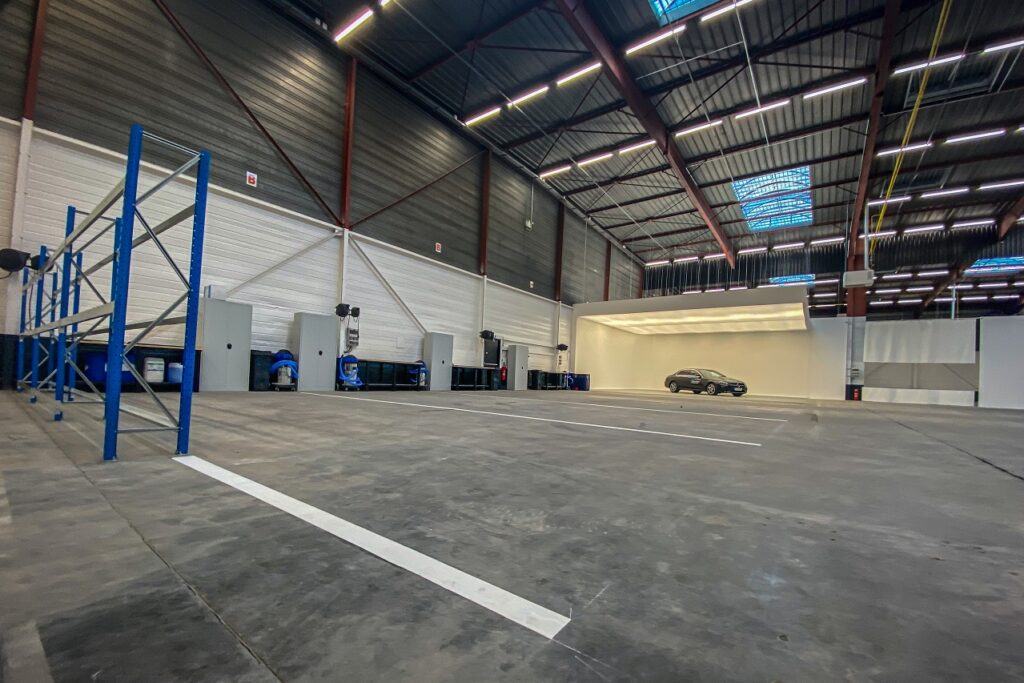 Le centre RCM Logistique de Douai (59) s'étend sur 32 000 m² et 1 000 places de stockage.