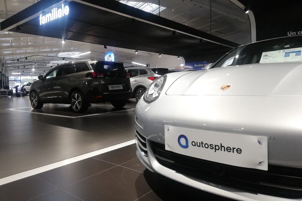 Autosphere pointe à la cinquième place des annonceurs VO au premier semestre. 