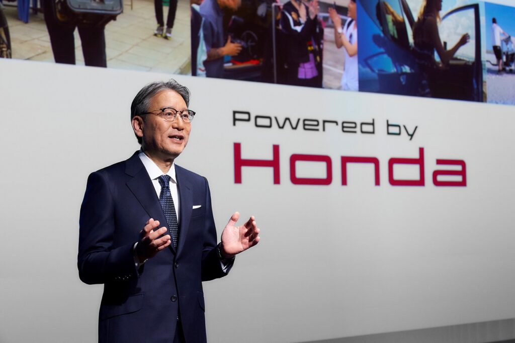 Honda revoit ses bénéfices à la baisse pour l'année fiscale 2021-2022 à cause de la crise des semi-conducteurs.