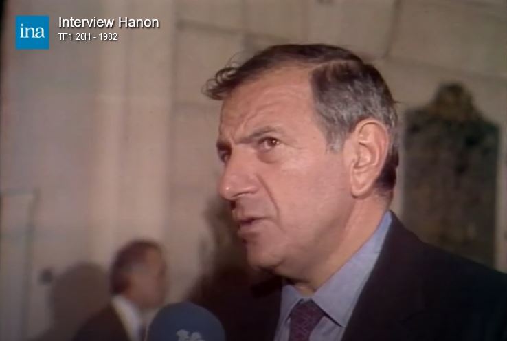 Bernard Hanon, PDG de la Régie Renault, interviewé en 1982 sur TF1. (© capture d'écran INA)