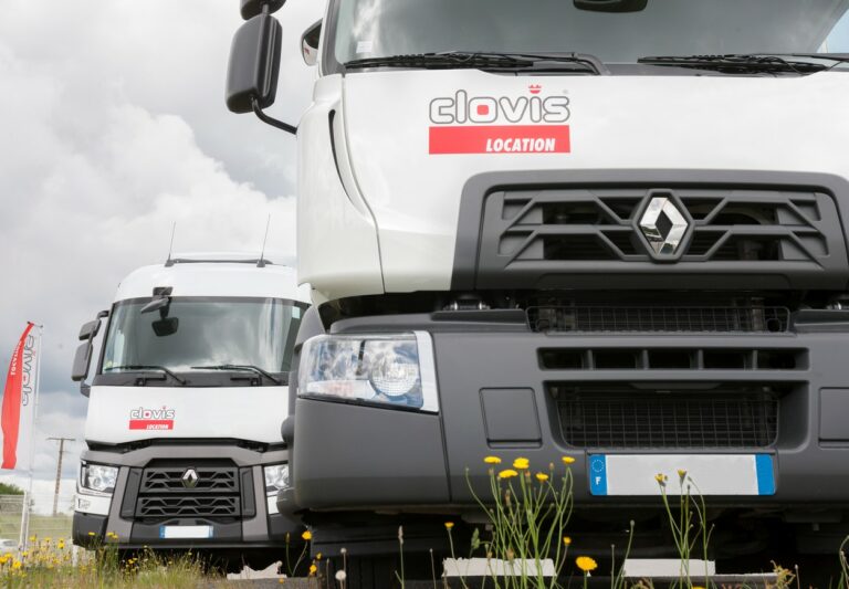 Clovis Location adapte progressivement ses offres de location courte et longue durées pour aider ses clients à faire face aux impératifs de verdissements des parcs.