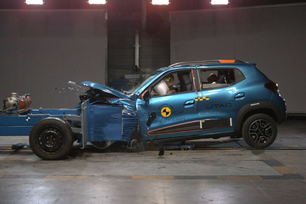 La Dacia Spring aux derniers crash-tests d'EuroNCAP. © EuroNCAP