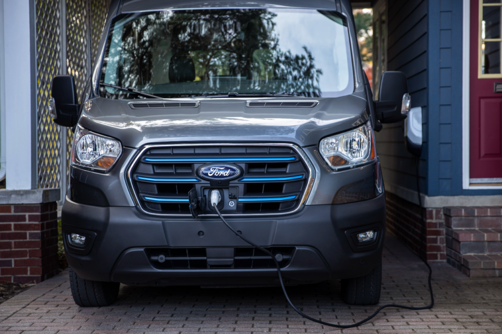 TSG se chargera des bornes de recharge européennes du futur E-Transit de Ford.