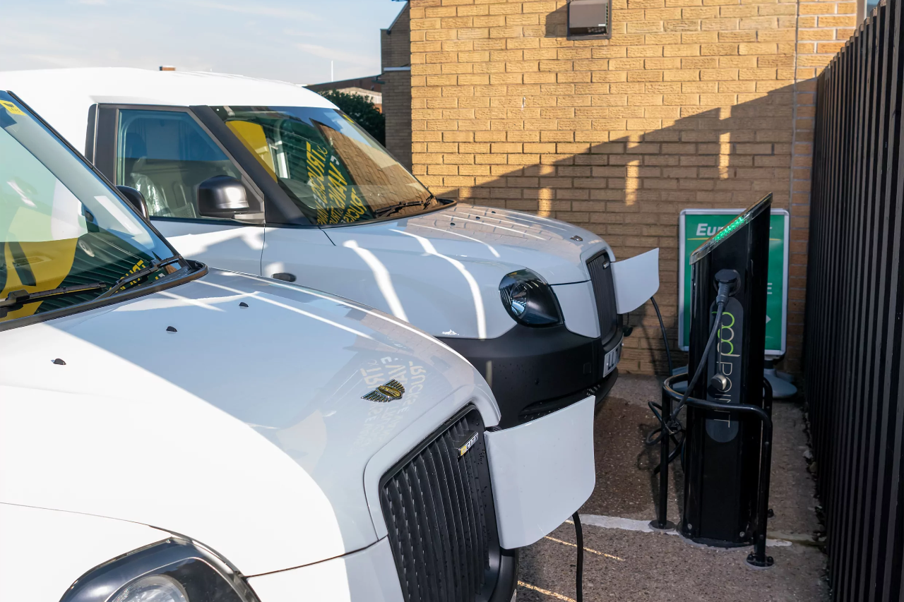 Europcar et LEVC signent pour 100 VU électriques en Grande-Bretagne