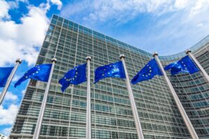 La Commission européenne annonce des quotas de bornes de recharge