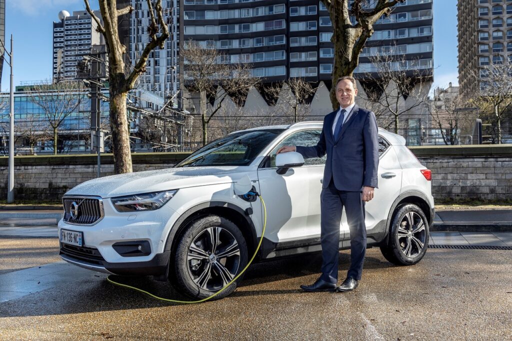 Yves Pasquier-Desvignes, président de Volvo Car France vise 70 % de ventes de véhicules électrifiés rechargeables en 2022.