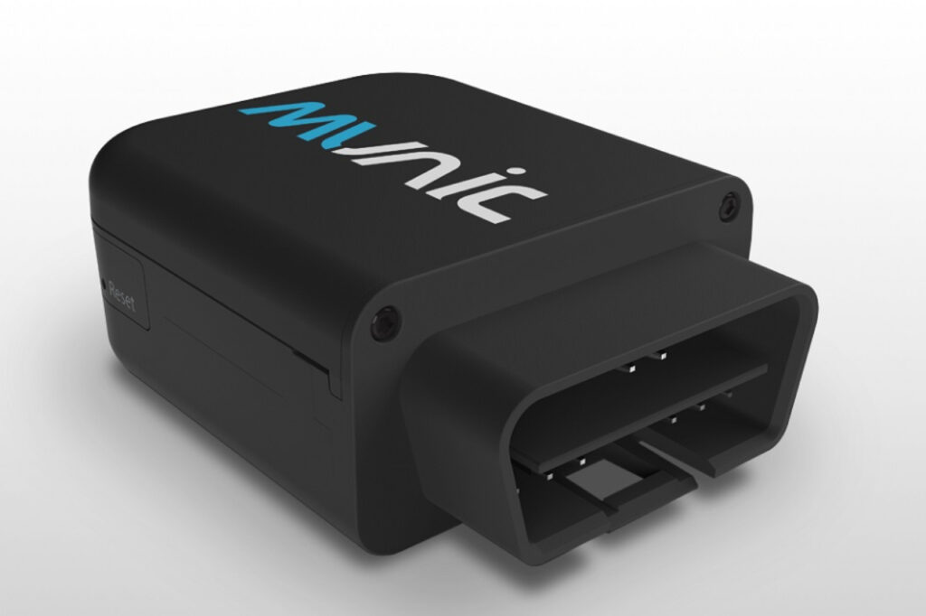 Munic fournit le boîtier intelligent et la plateforme de récolte des données automobiles.