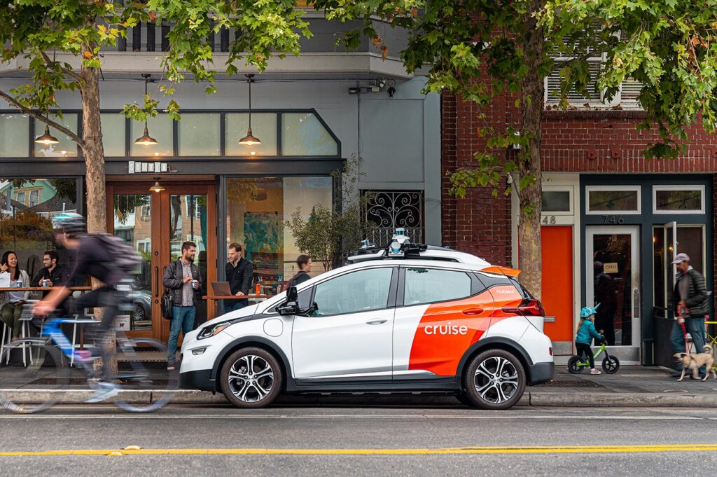 Cruise propose un service de voiture autonome dans les rues de San Francisco. 