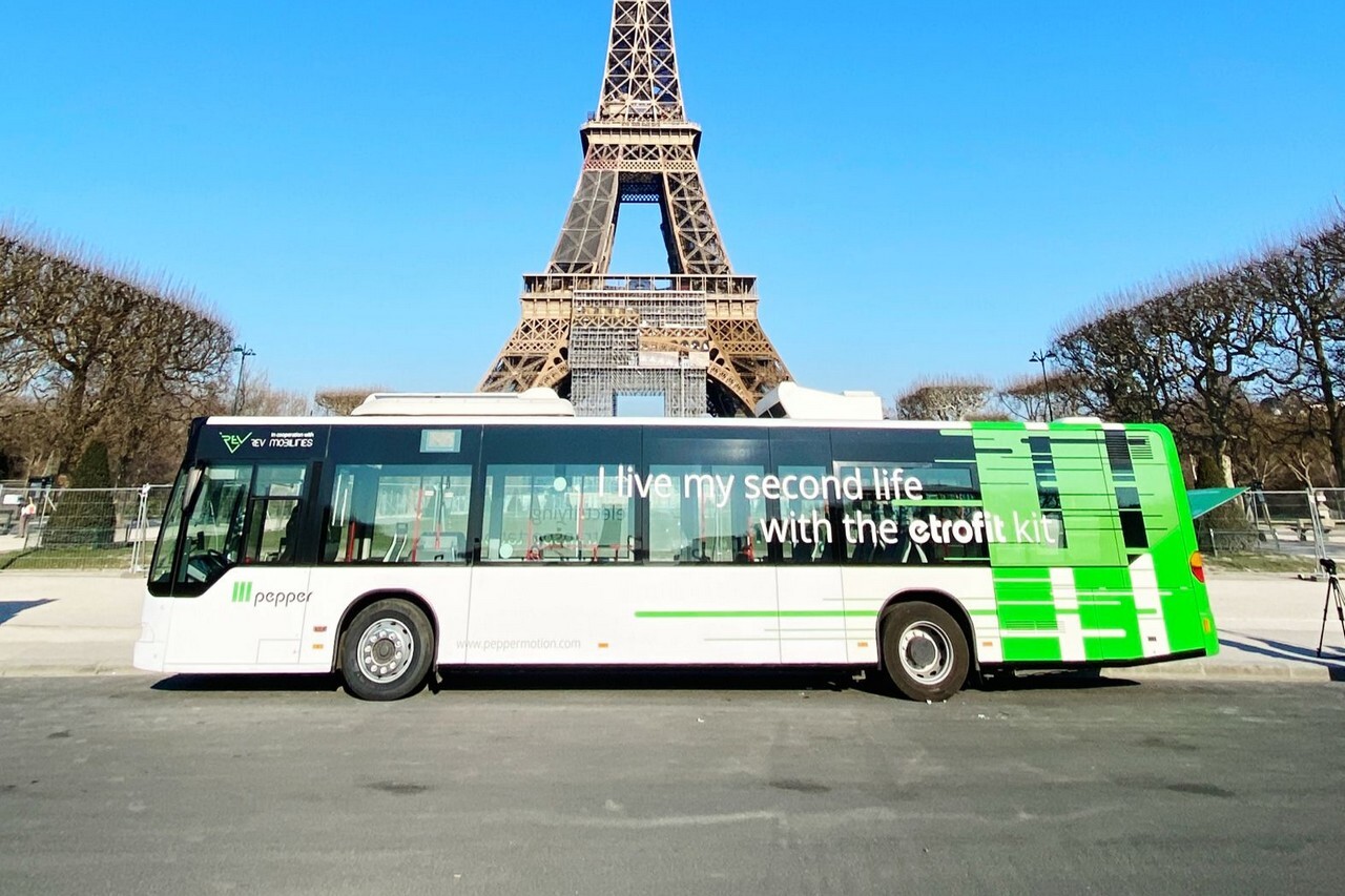 Sur dix ans, un bus rétrofité permet d'économiser environ 300 tonnes de CO2. © Rev Mobilities