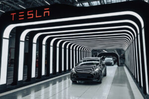 Tesla met sur pause son usine de batteries en Allemagne