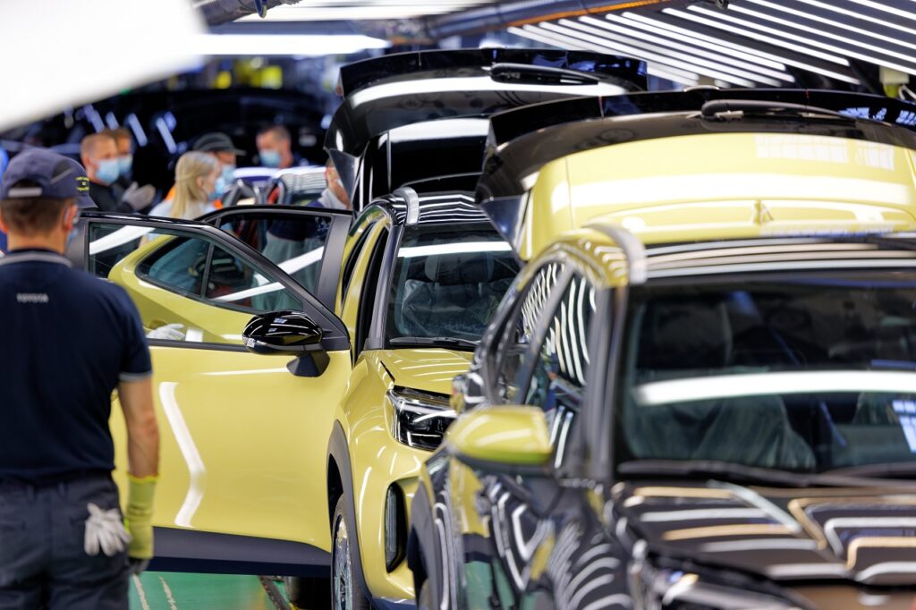 Toyota reste le premier constructeur mondial en termes de ventes de véhicules.