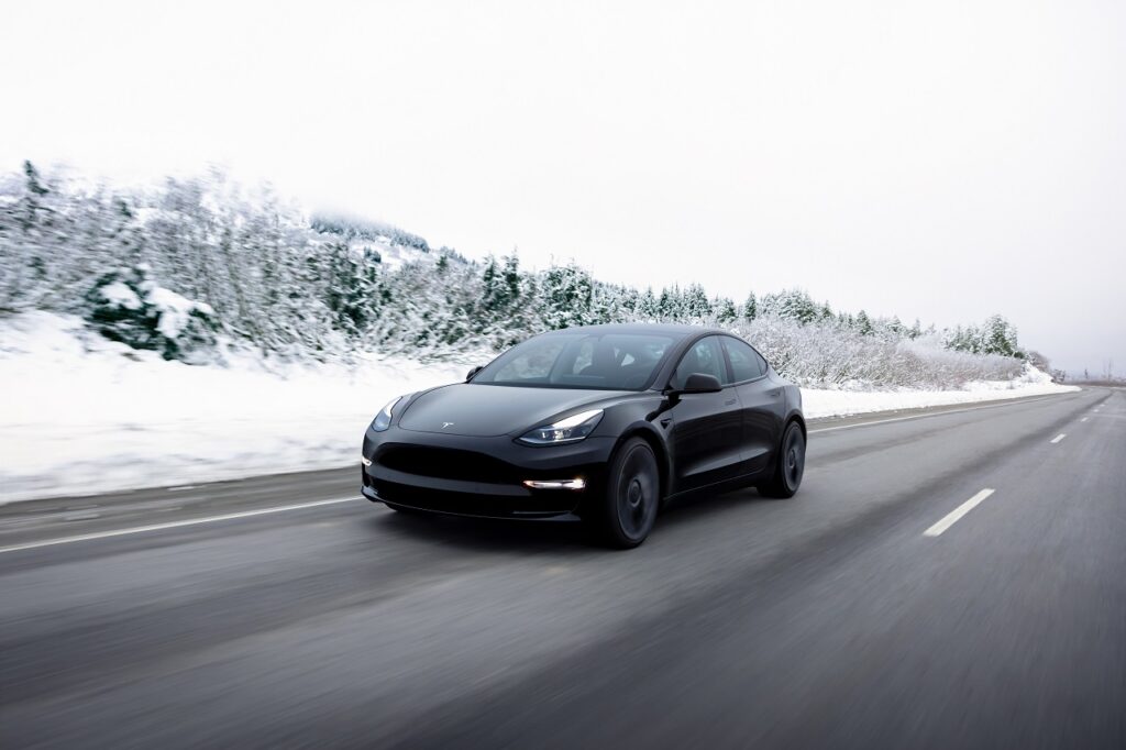 Tesla a livré 1,06 million de véhicules dans le monde au cours des 12 derniers mois.