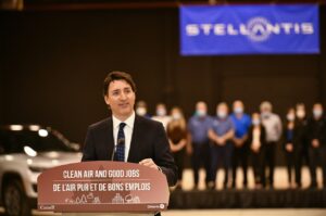 Stellantis investit dans deux usines canadiennes