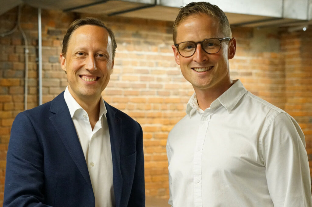 Andreas Gruber et Jonny Combe, le nouveau président de PayByPhone. 
