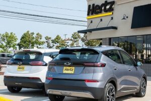 Hertz signe une nouvelle méga-commande de voitures électriques