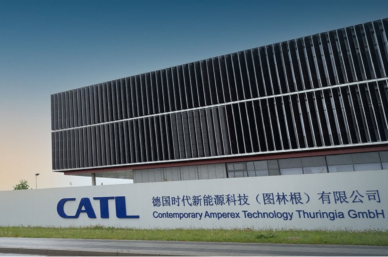 CATL débute la production de batteries en Allemagne.