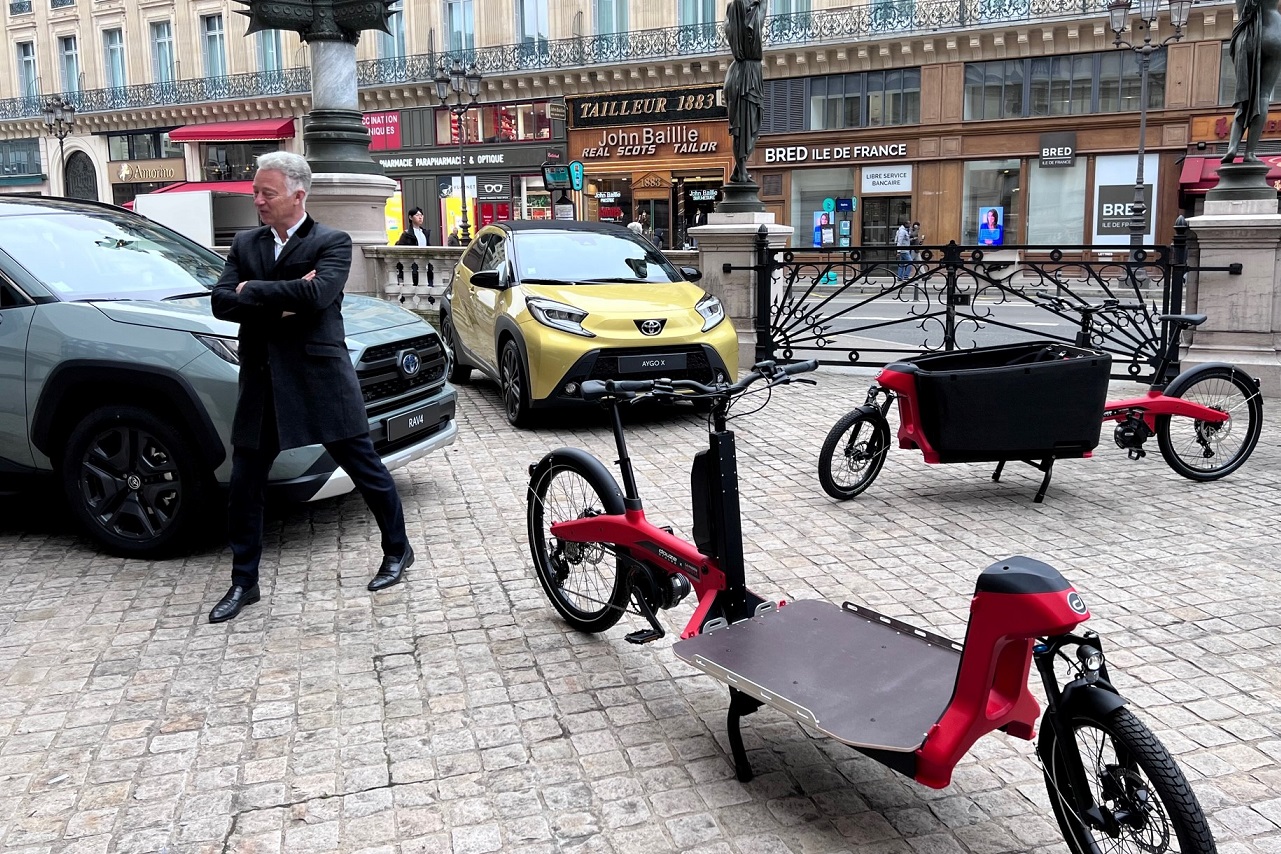 Vélo cargo, bus à hydrogène : Toyota ambitieux sur la mobilité décarbonée