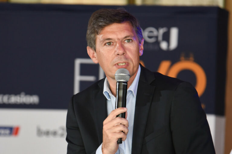 Nicolas Janin rejoint Car East France