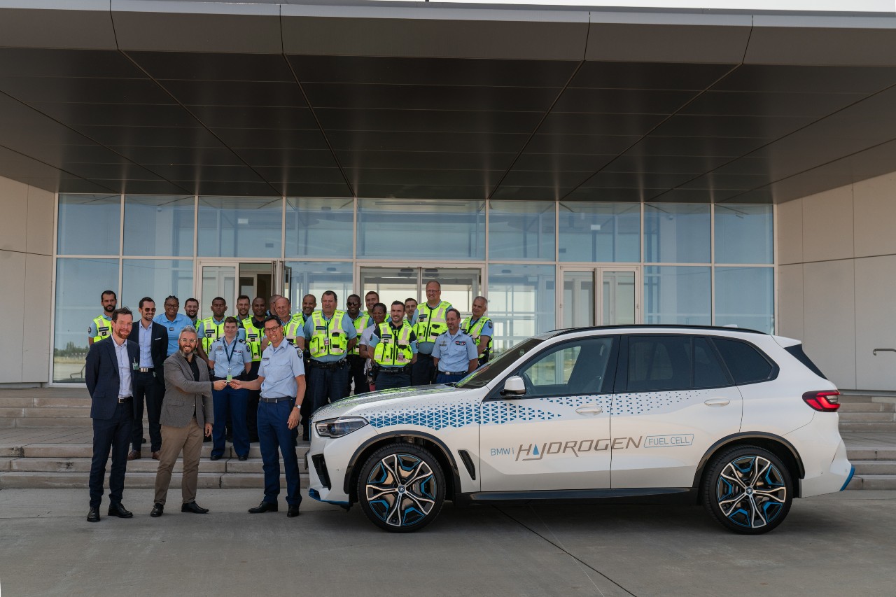 BMW iX5 Hydrogen gendarmerie et préfecture de Police