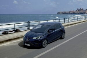 Renault élargit son programme solidaire aux "voitures de fonction"