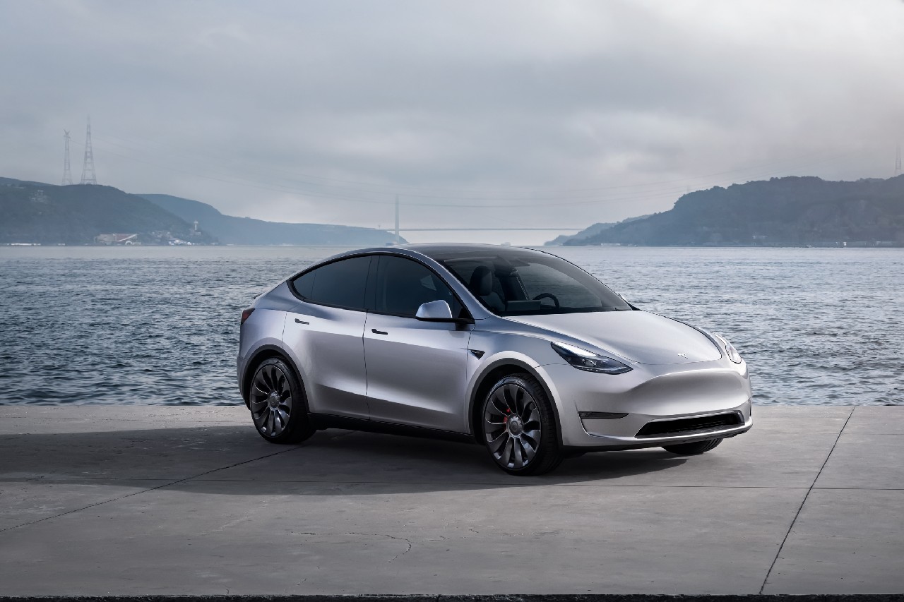 Elon Musk répond aux rumeurs : pas de nouvelle Tesla Model Y cette année