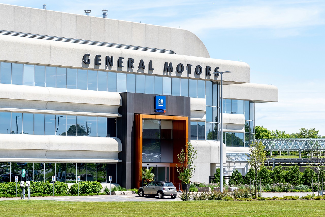 General Motors coupe dans les effectifs de sa branche logicielle