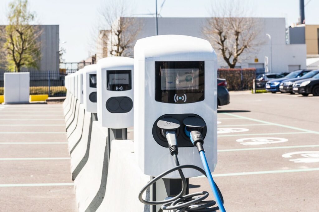 L’opérateur de bornes de recharge belge, MobilityPlus, lève 40 millions d’euros