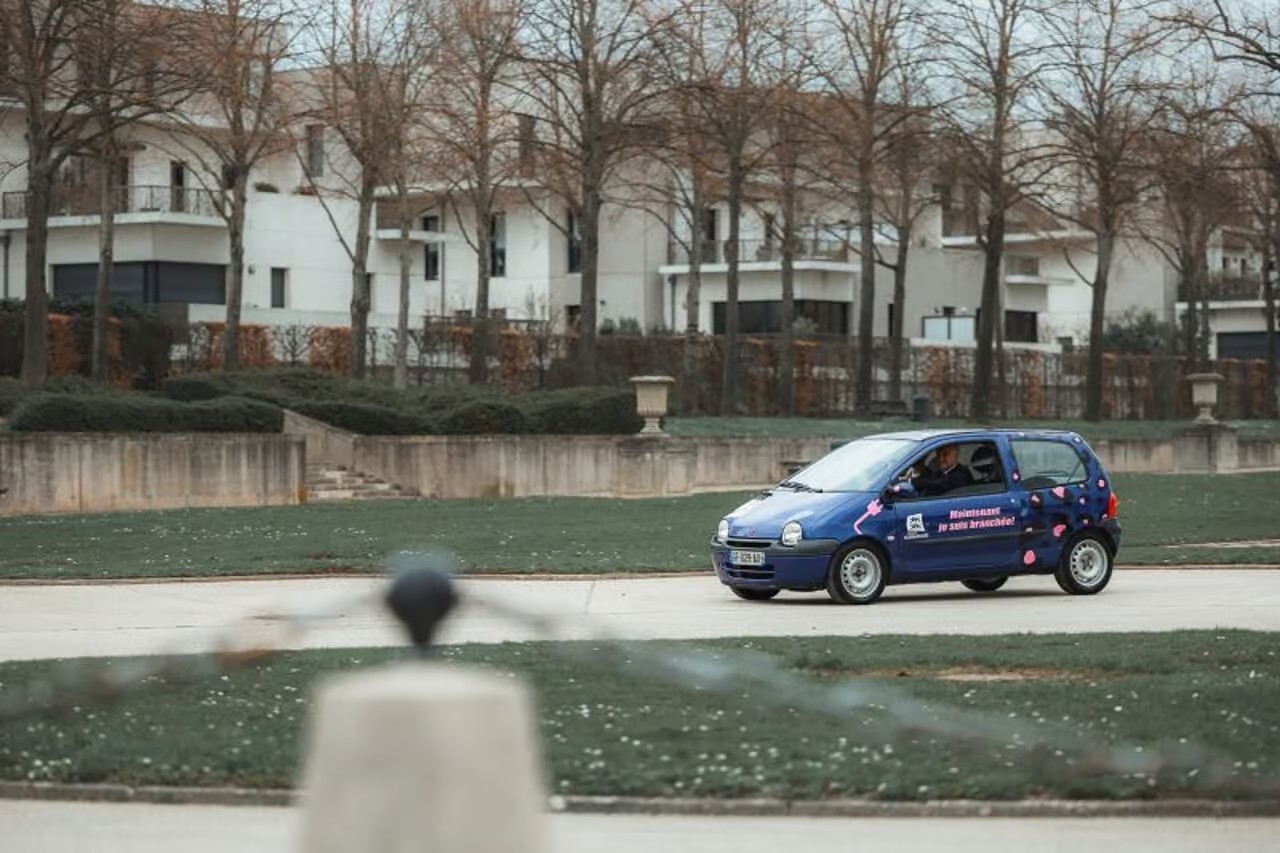 Twingo rétrofitée Ucar Cosmobilis