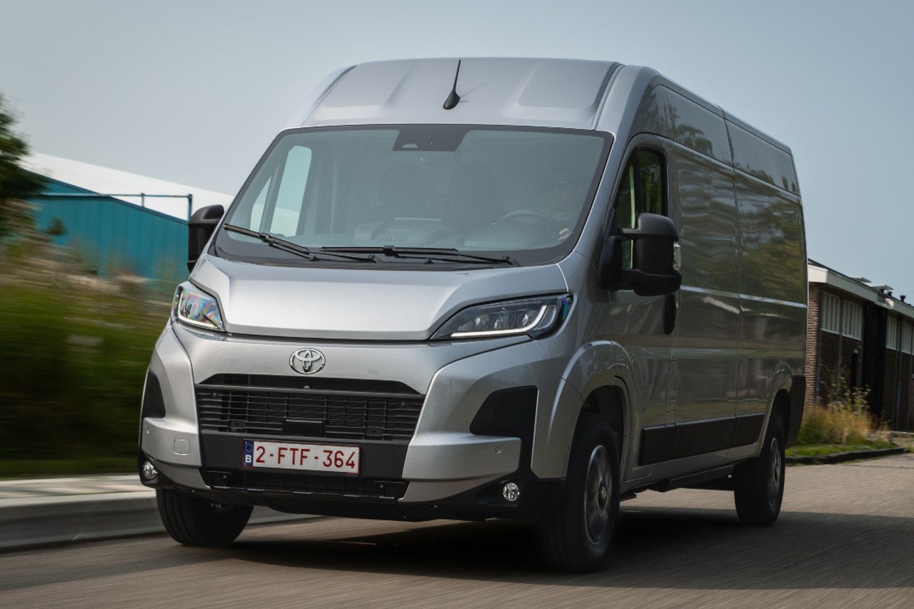 Toyota Proace Max : le chaînon manquant