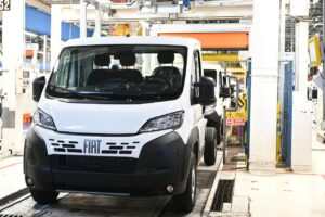 L’E-Ducato lance la production des grands fourgons électriques Stellantis