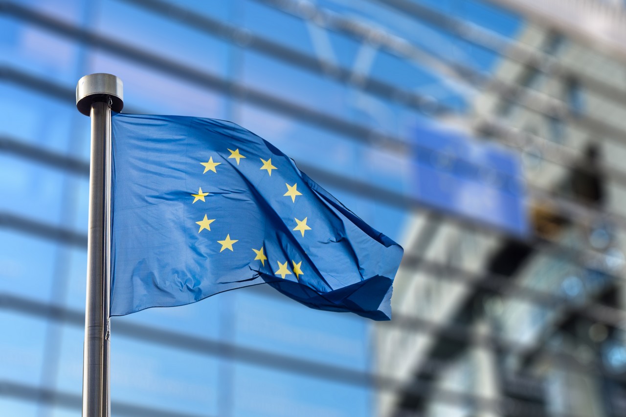 La Commission européenne a lancé une consultation publique sur le cadre réglementaire du marché automobile, une démarche cruciale pour l’avenir de la distribution et de la réparation de véhicules. ©AdobeStock