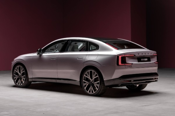 volvo es90 arriere