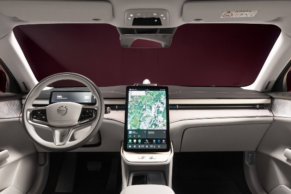 volvo es90 interieur