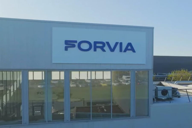 Forvia se montre prudent pour 2025