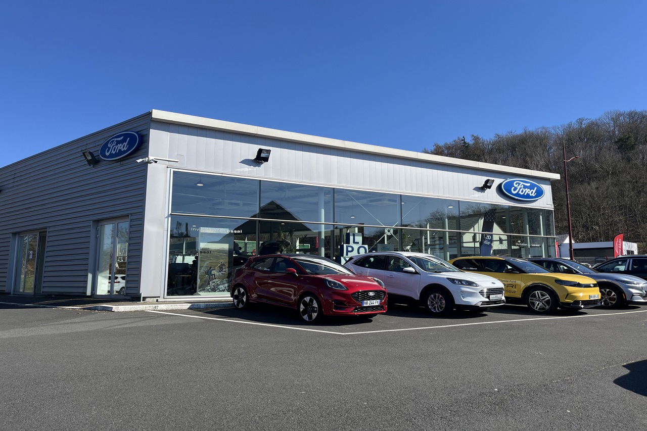 Groupe de distribution Moretto Ford