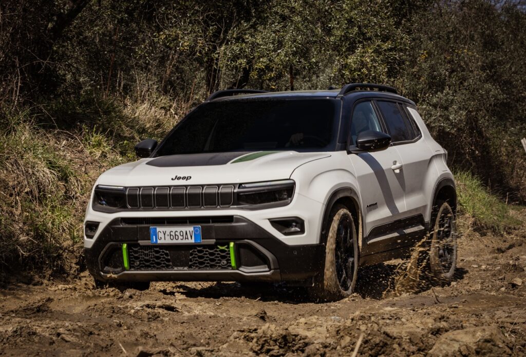 Essai Jeep Avenger 4xe : bien dans son élément
