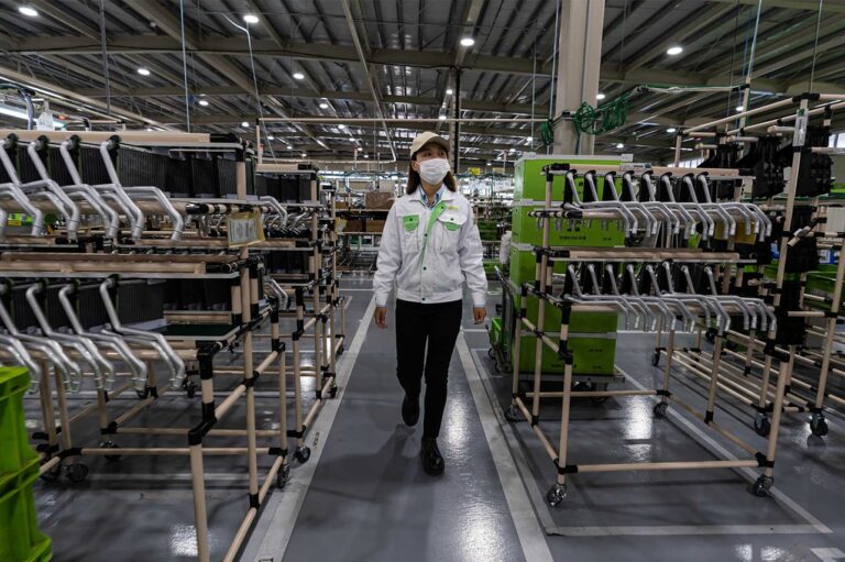 Forvia et Valeo alertent sur le risque de décrochage de l