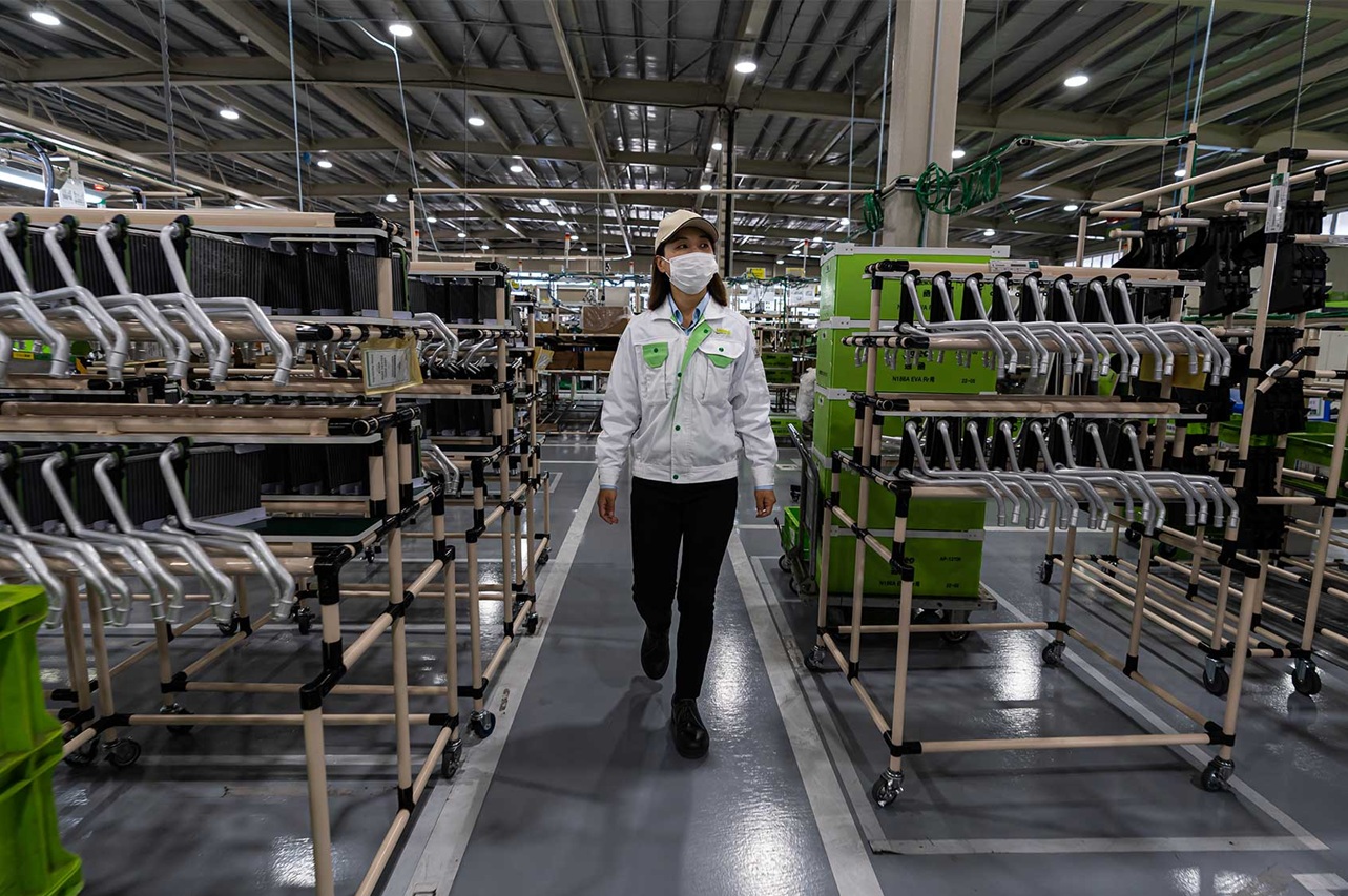 Valeo Forvia industrie automobile européenne face à la Chine