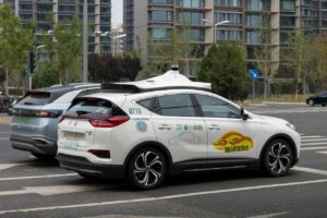 Véhicule autonome : à force d'attendre, la France va-t-elle laisser le champ libre aux acteurs chinois ?