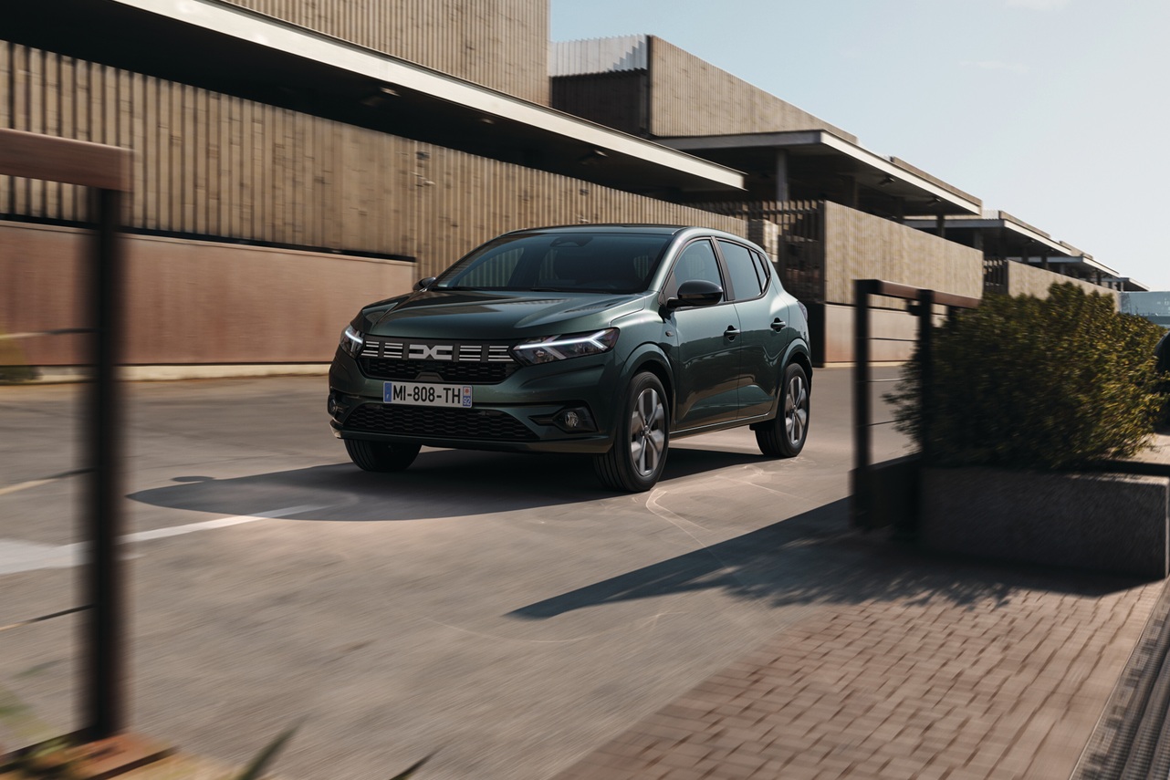 Dans un marché automobile moribond, la Dacia Sandero reste le modèle le plus vendu aux particuliers depuis le début de l'année 2025. ©Dacia