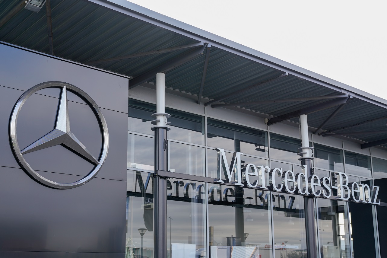 contrat d'agent Mercedes en France