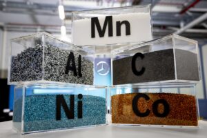 Véhicules électriques : l'Europe reprend la main sur les matériaux critiques